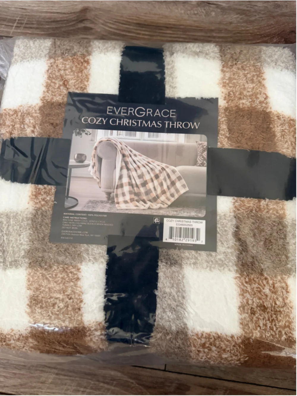 NEW Plaid Sherpa Throw Blanket One Size Beige and White